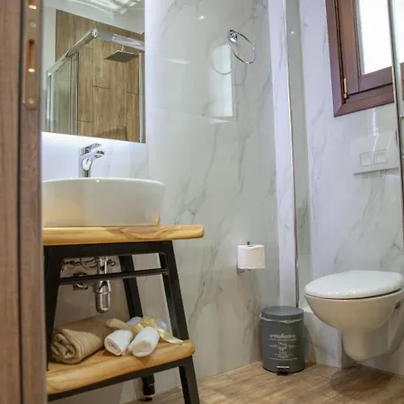 Апарт-отель Aelia Mount 3*