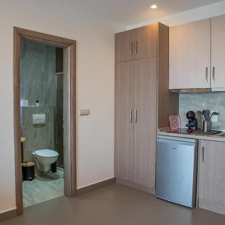 Апарт-отель Aelia Mount 3*